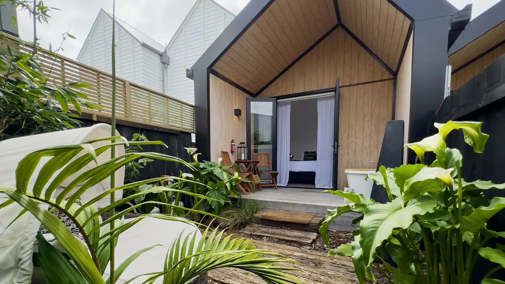 Matakana luxury home copy